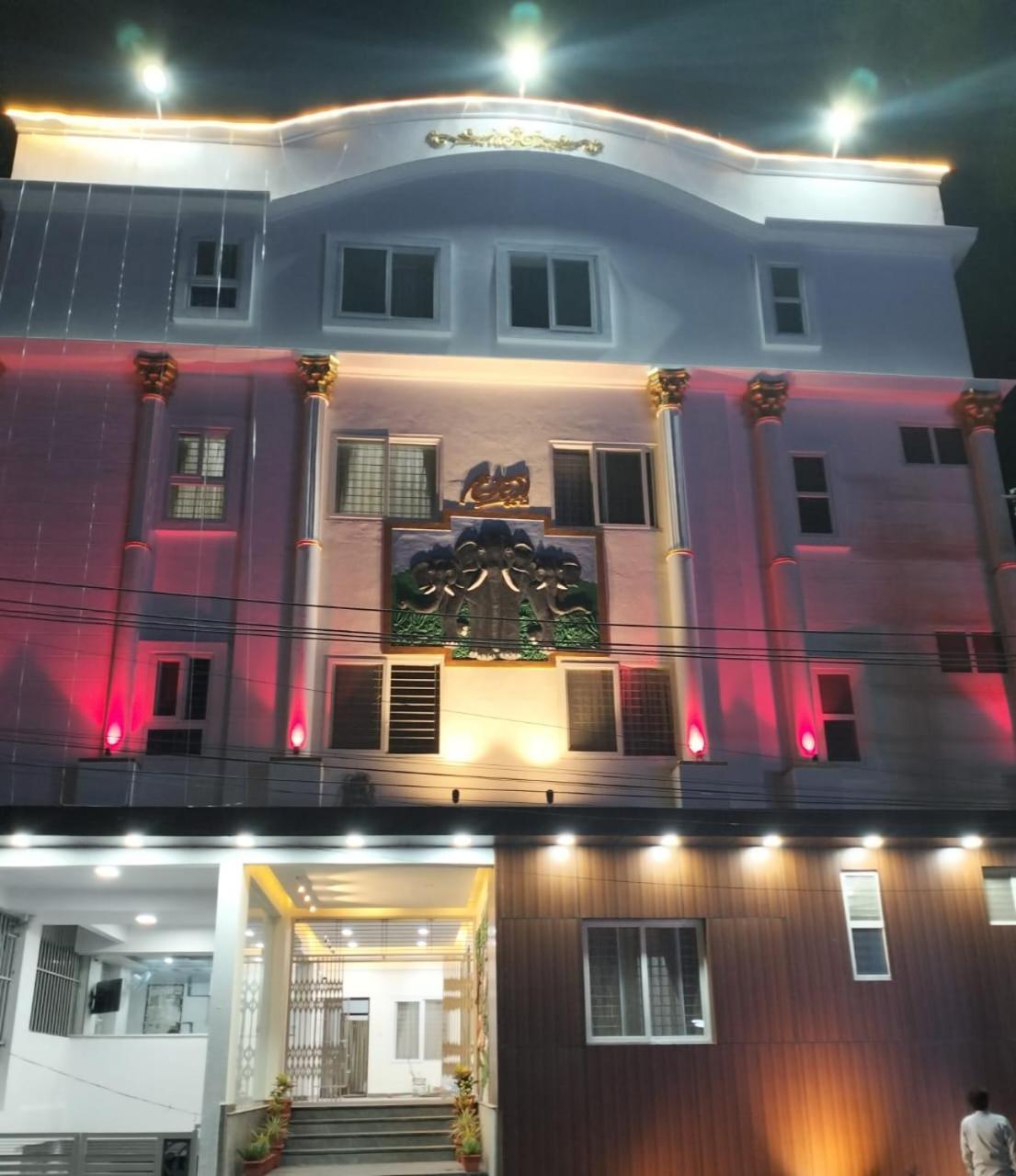 Amma Inn Elegance Suites And Apartments 迈索尔 外观 照片