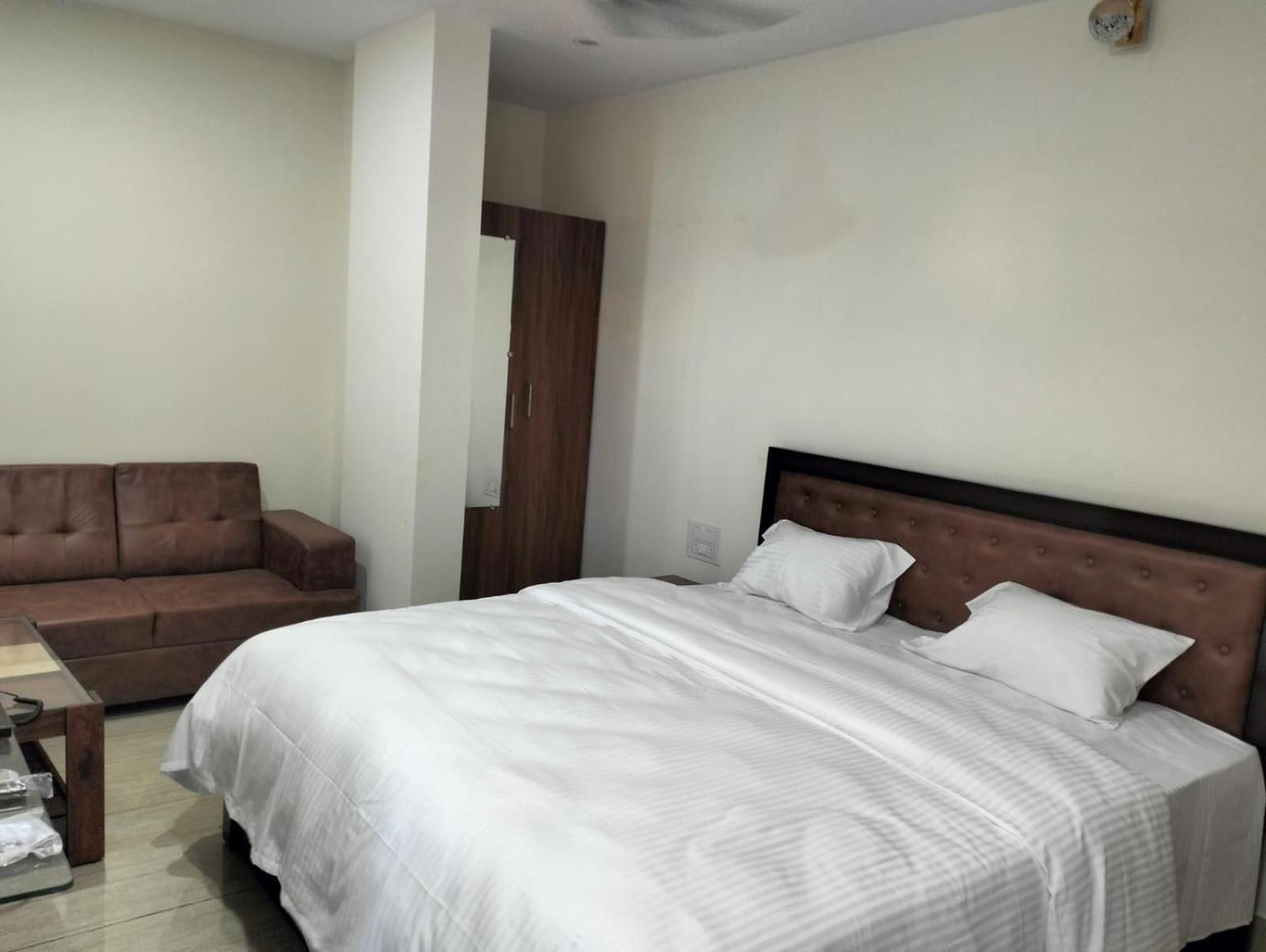 Amma Inn Elegance Suites And Apartments 迈索尔 外观 照片