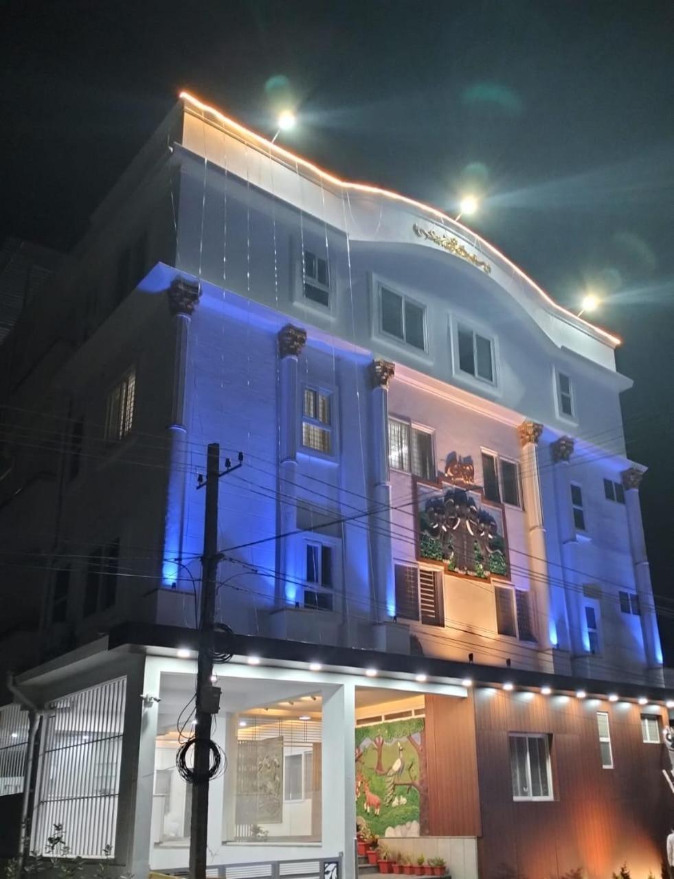 Amma Inn Elegance Suites And Apartments 迈索尔 外观 照片